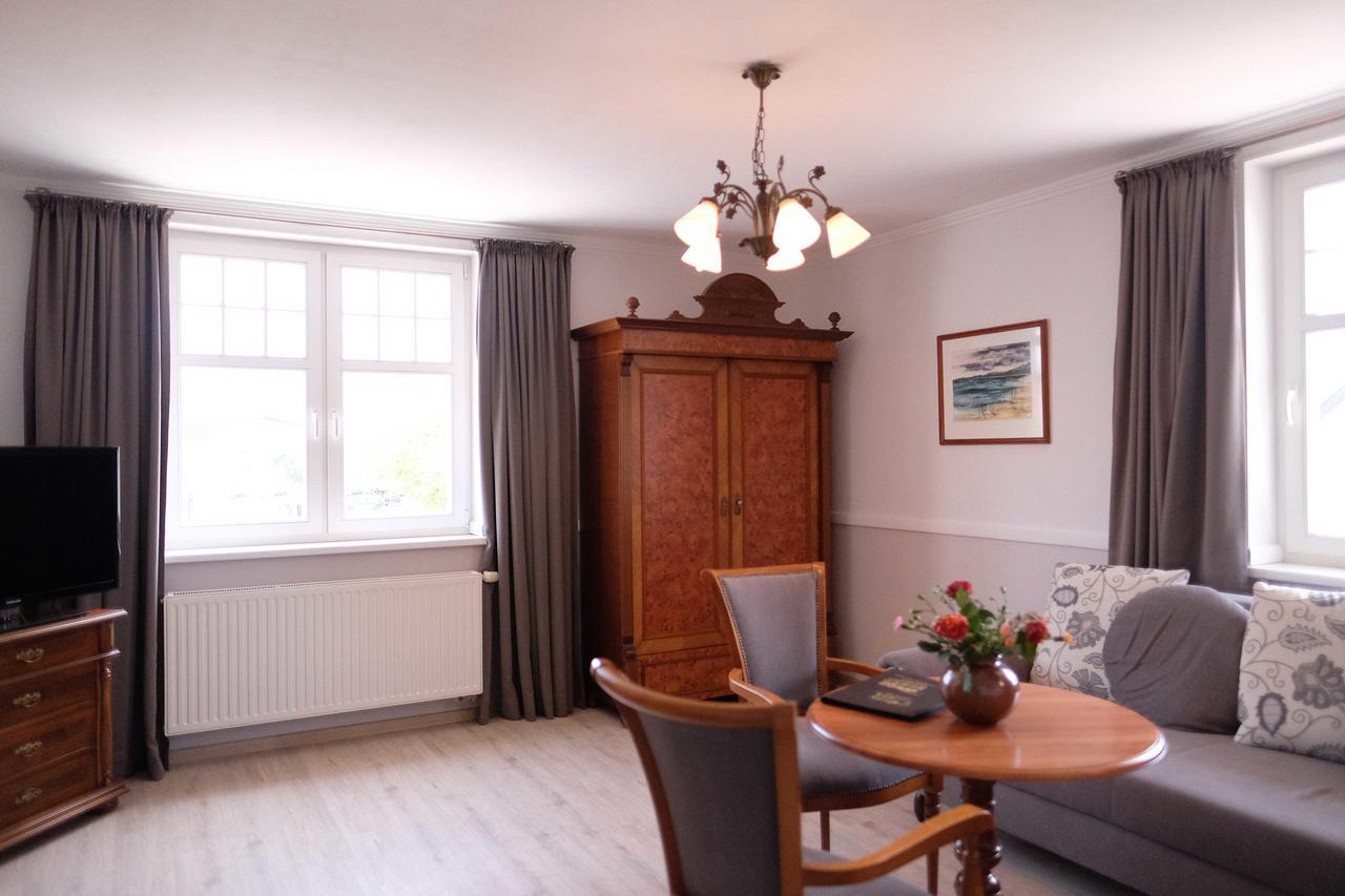 Hotel Zum Strandlaufer Ahrenshoop Zewnętrze zdjęcie